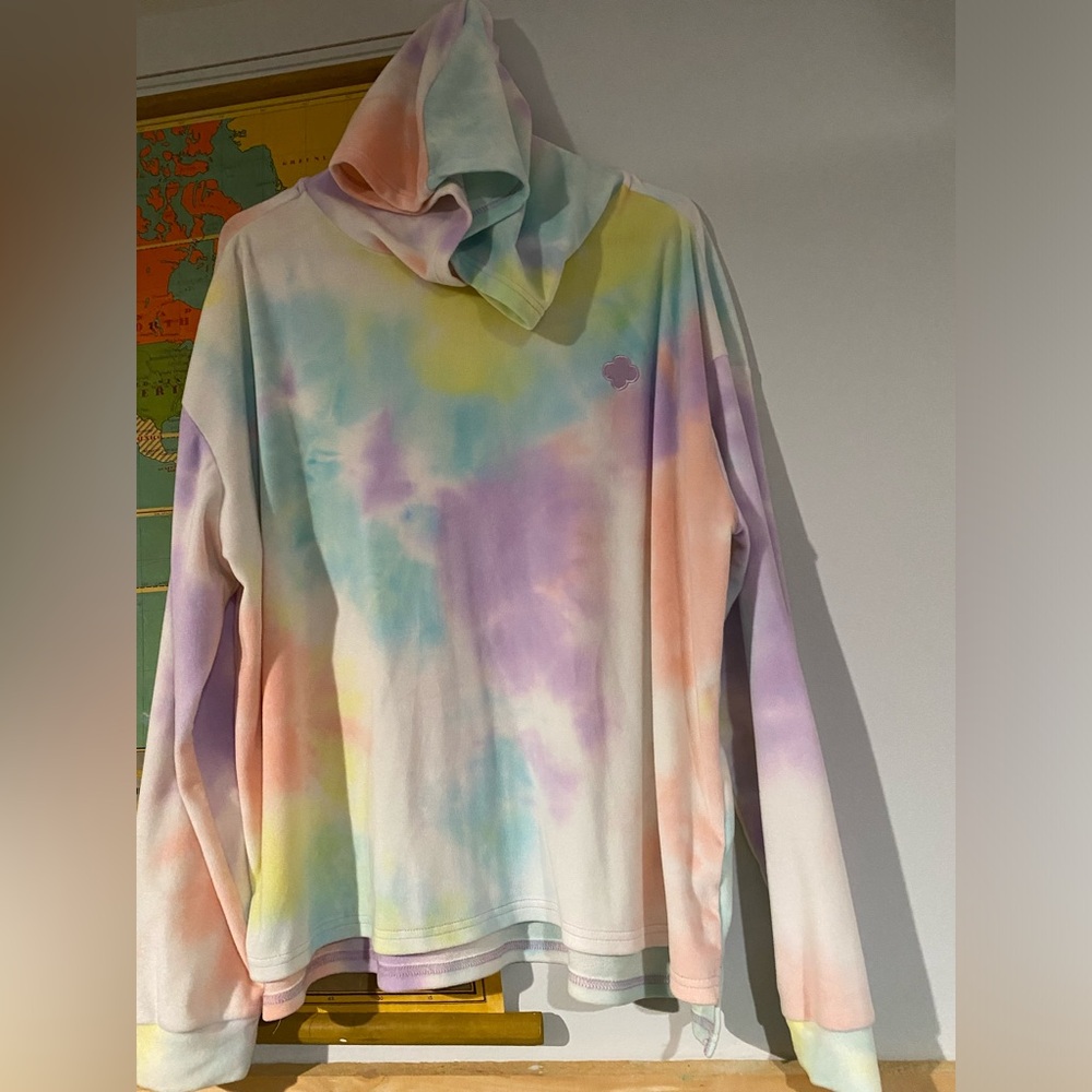 Girl Scouts hooded top. So soft and cozy. Sz XL misses/women’s.